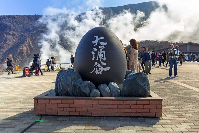 Hakone 6 hour Private Tour with Government-Licensed Guide - Hakone Shrine: quiet history with a great atmosphere