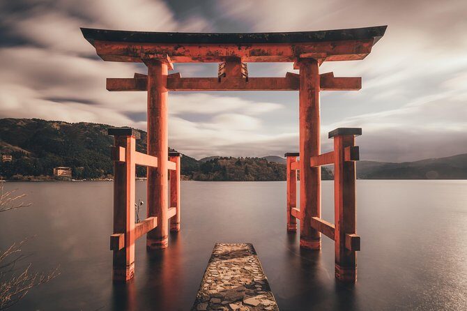Hakone Private Two Day Tour from Tokyo with Overnight Stay in Ryokan - Day 1 with a Guide: Lake Ashi, Ropeway Zones, and Big Views